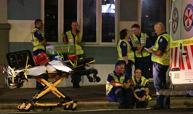 Pakistan expresses solidarity with Australia as gunmen kill at least 12 in Bondi Beach shooting